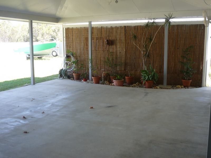 4 Ti Tree Road East, Booral QLD 4655