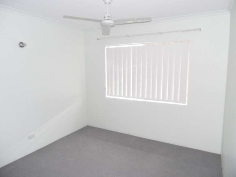 Unit 6/10 McKean Road, Scarness QLD 4655