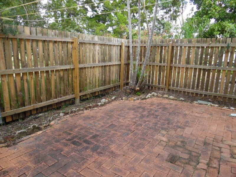 Unit 6/10 McKean Road, Scarness QLD 4655