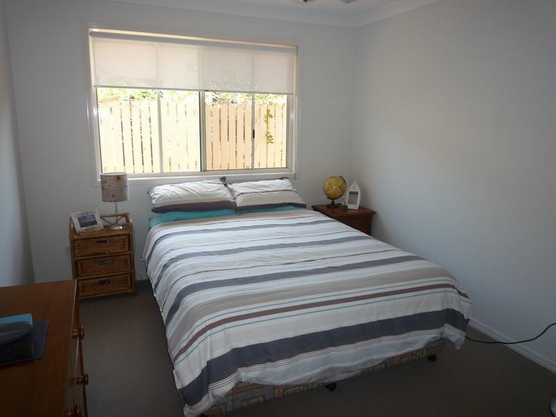 12 Bushlark Avenue, Eli Waters QLD 4655