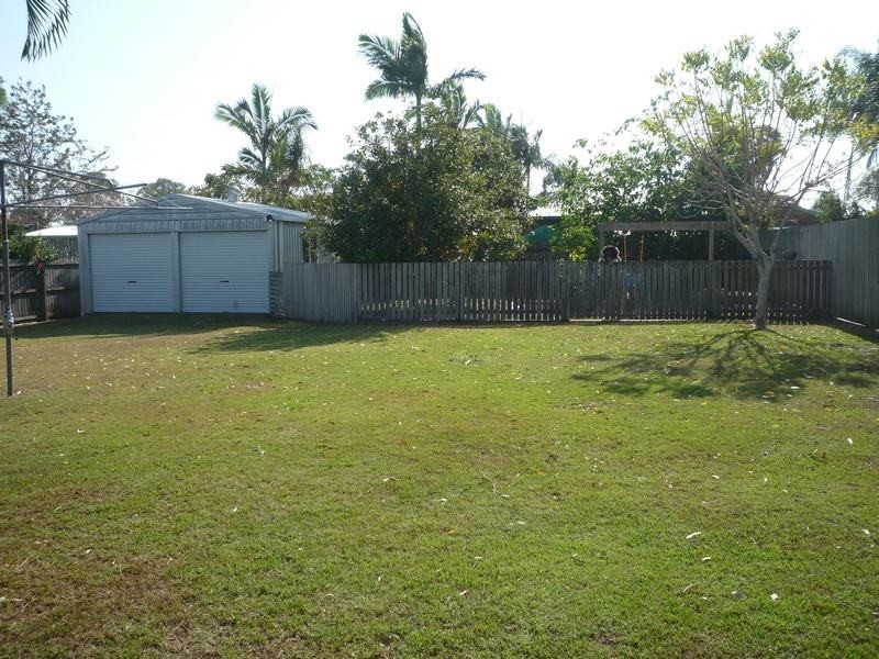 27 North Street, Point Vernon QLD 4655