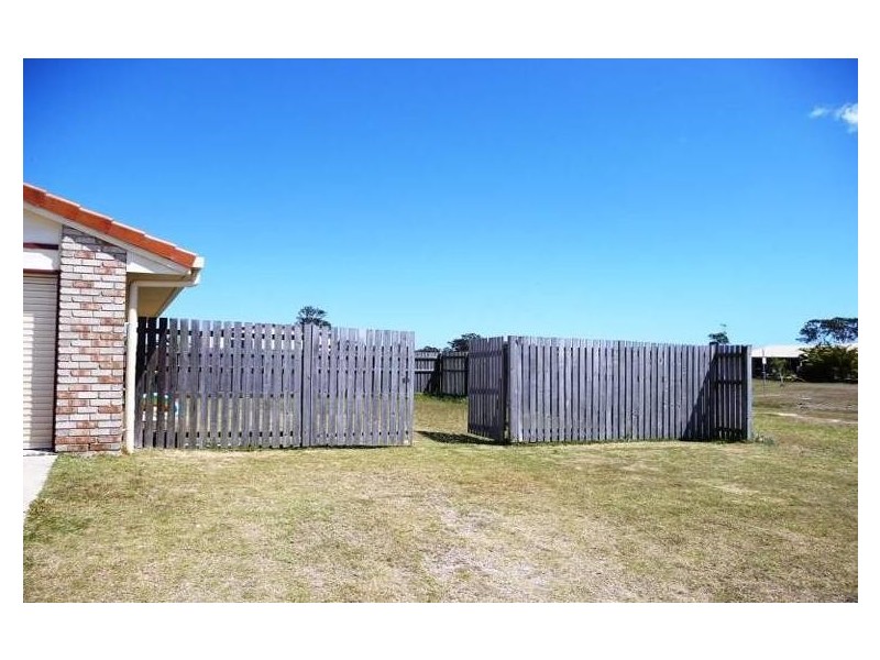 20 Bronton Way, Point Vernon QLD 4655