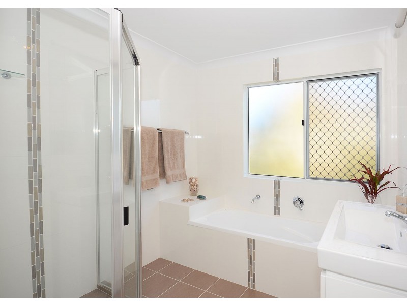 55a Esplanade, Point Vernon QLD 4655