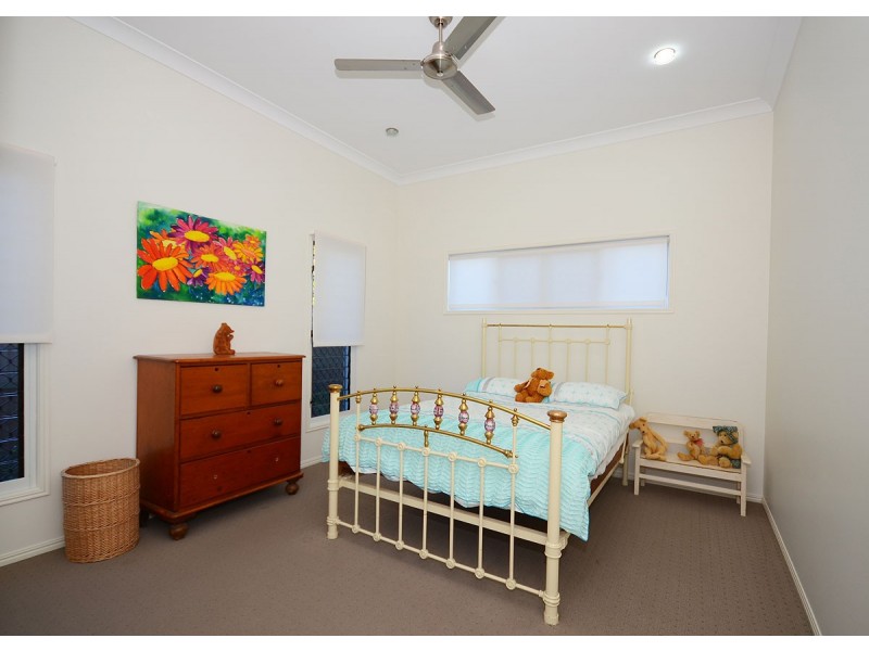 55a Esplanade, Point Vernon QLD 4655