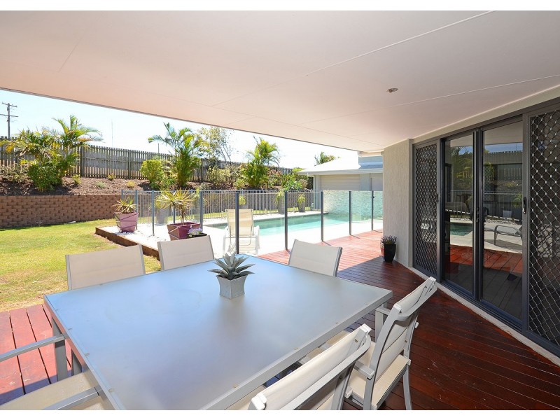 5 Fraser Outlook Court, Kawungan QLD 4655