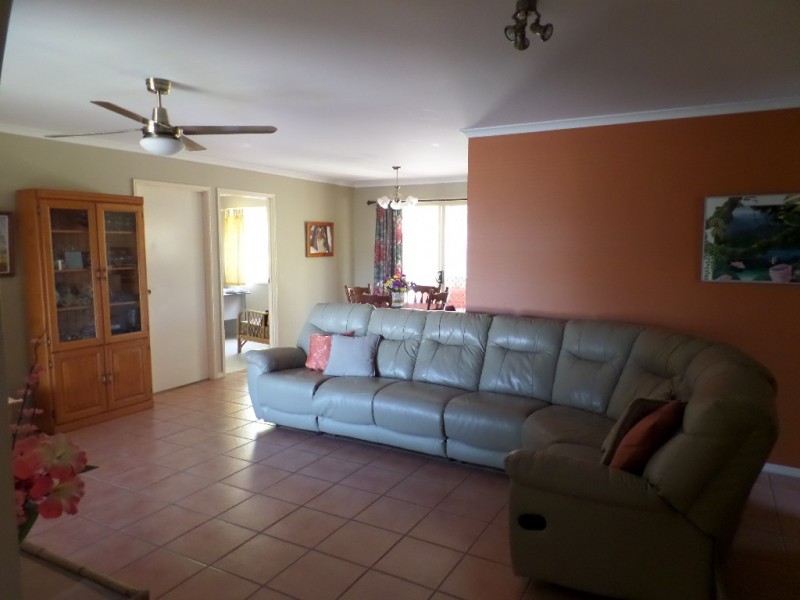 135 Robert Street, Torquay QLD 4655