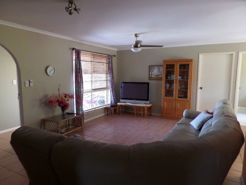 135 Robert Street, Torquay QLD 4655