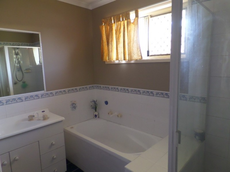 135 Robert Street, Torquay QLD 4655