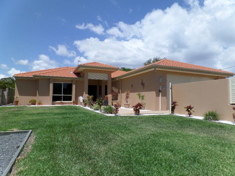 9 Cunningham Street, Torquay QLD 4655