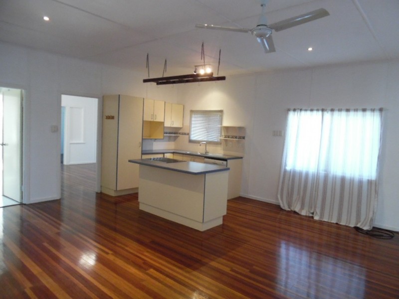 26 Ladbroke Crescent, Urangan QLD 4655