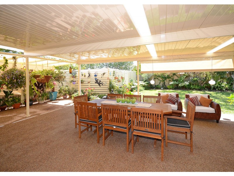 12 Granada court, Point Vernon QLD 4655