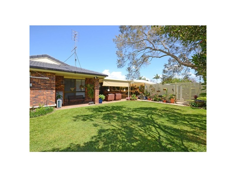 12 Granada court, Point Vernon QLD 4655