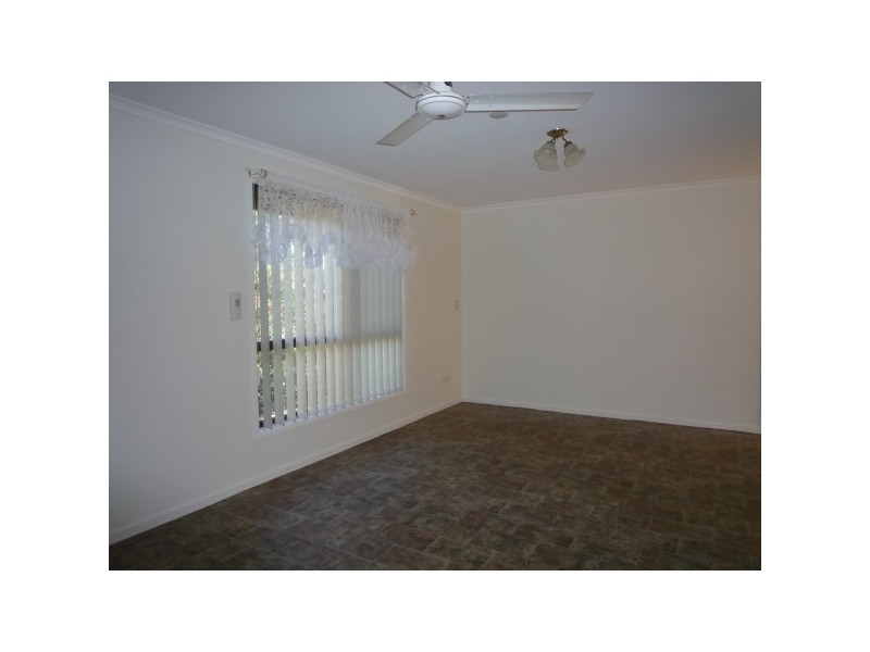 5 Matthew Drive, Urangan QLD 4655