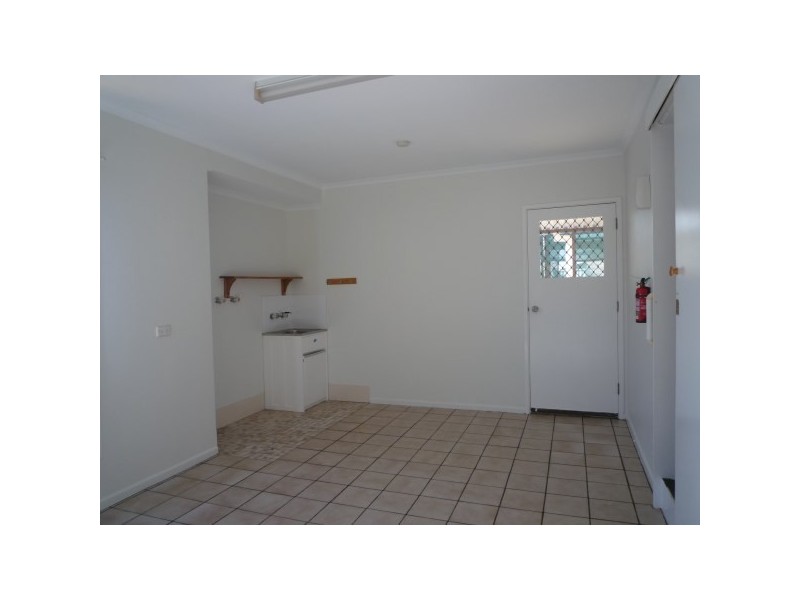 5 Matthew Drive, Urangan QLD 4655