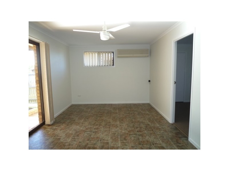 5 Matthew Drive, Urangan QLD 4655