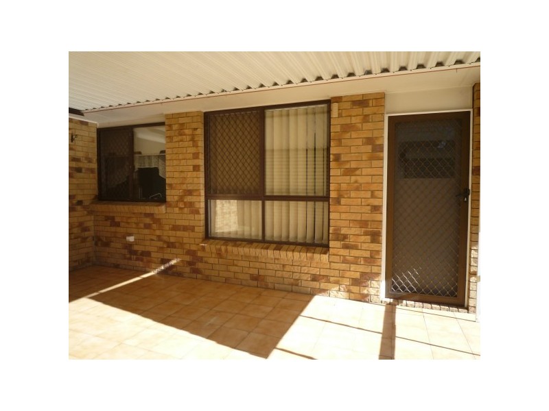 5 Matthew Drive, Urangan QLD 4655