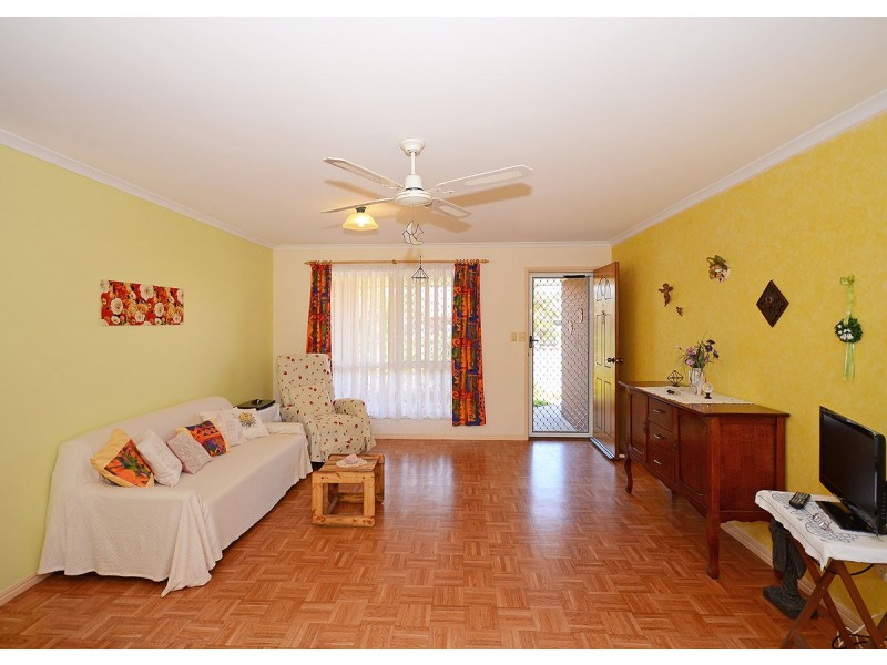 11 Hyperno Road, Point Vernon QLD 4655