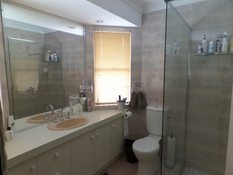 73 Oleander Avenue, Kawungan QLD 4655