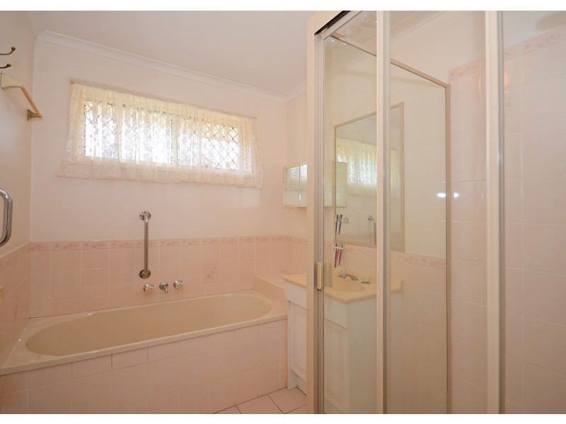 2 Archer Drive, Point Vernon QLD 4655