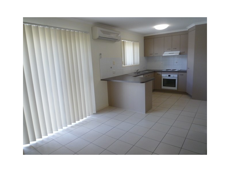 2/34 Yarrilee Circuit, Dundowran QLD 4655