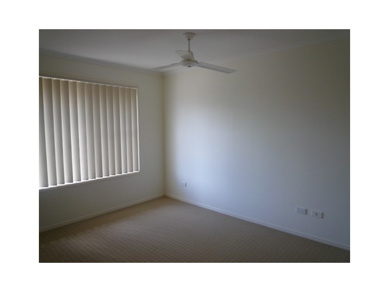 2/34 Yarrilee Circuit, Dundowran QLD 4655