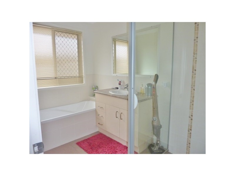 22 Harly Court, Urraween QLD 4655