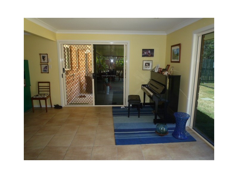 69 Washington Drive, Wondunna QLD 4655