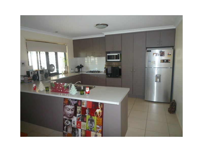 9 Adam Court, Urangan QLD 4655