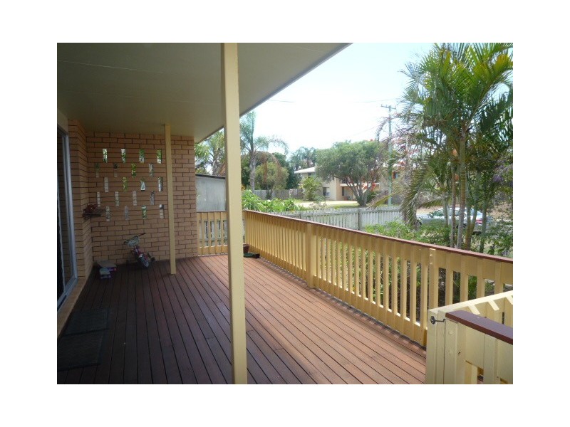 11 Long Street, Point Vernon QLD 4655