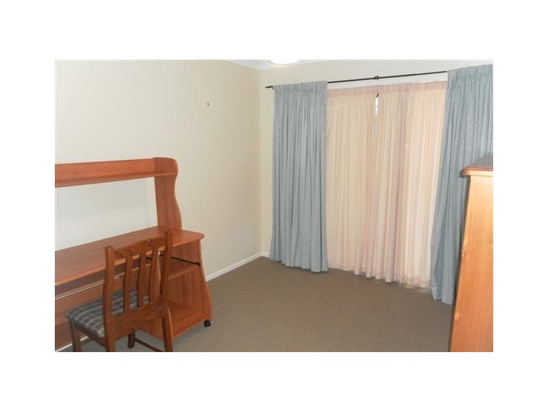 11 Long Street, Point Vernon QLD 4655