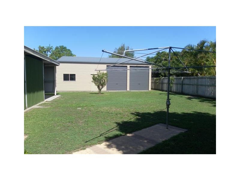 11 Long Street, Point Vernon QLD 4655