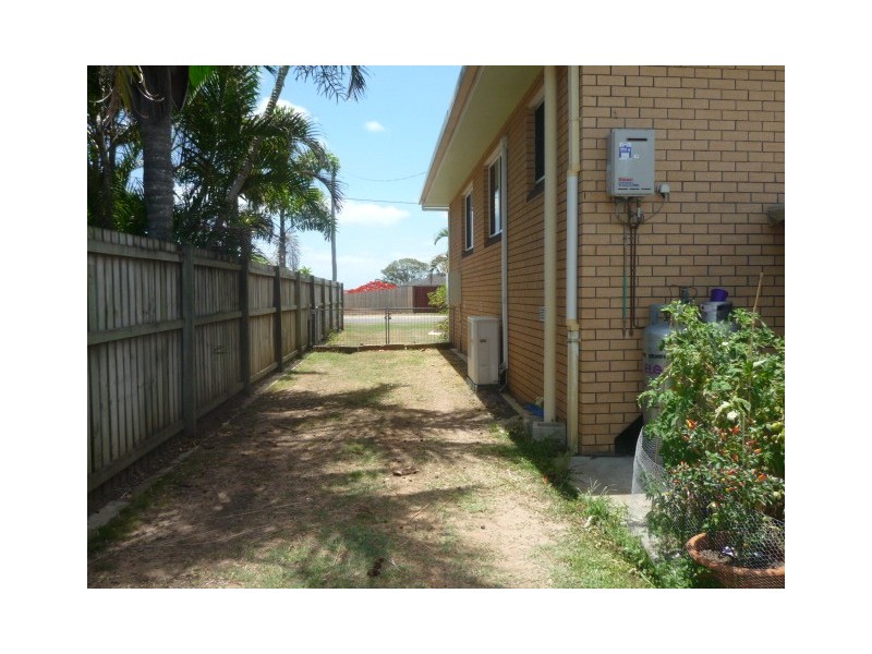 11 Long Street, Point Vernon QLD 4655