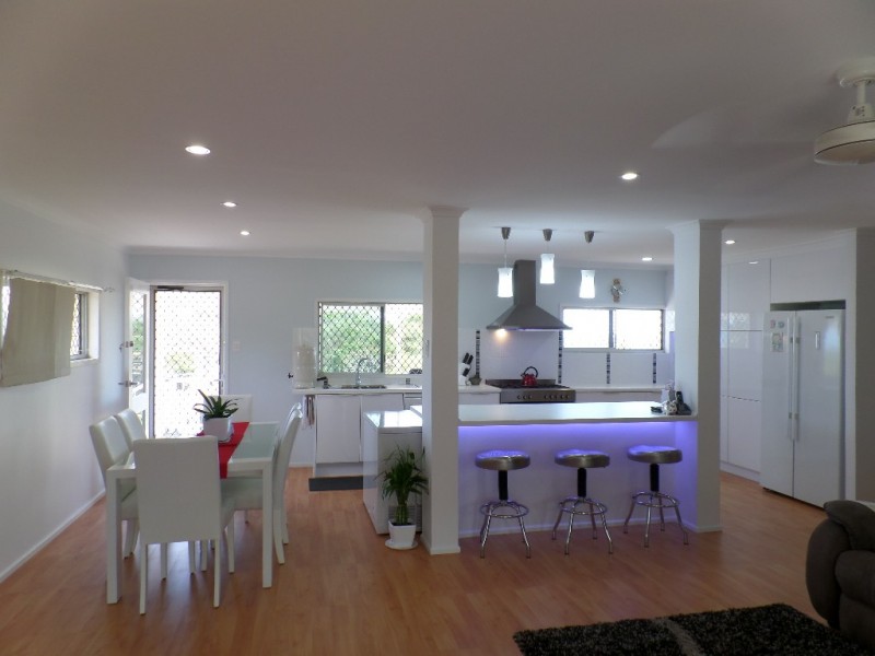 17 Aplin Street, Point Vernon QLD 4655