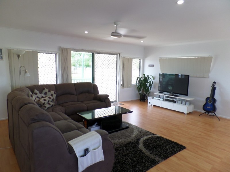 17 Aplin Street, Point Vernon QLD 4655