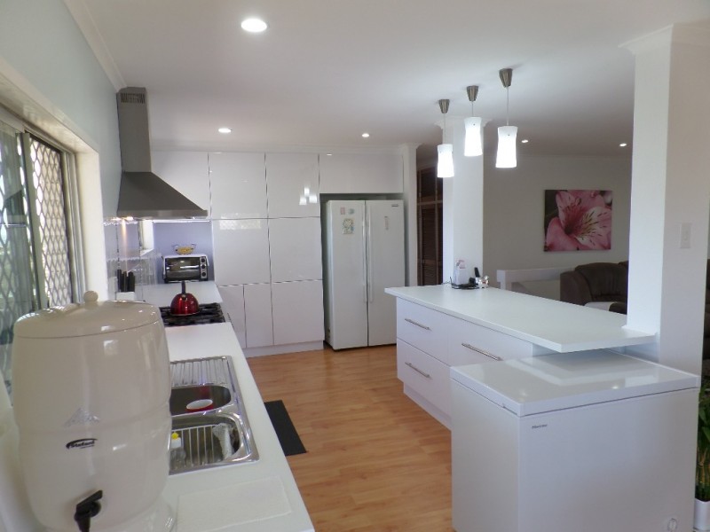 17 Aplin Street, Point Vernon QLD 4655