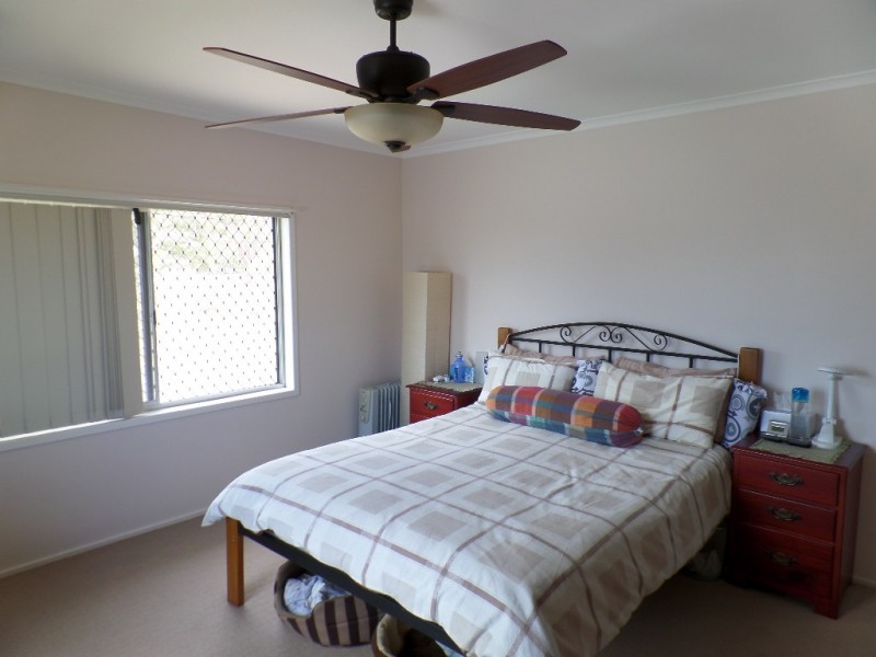 17 Aplin Street, Point Vernon QLD 4655