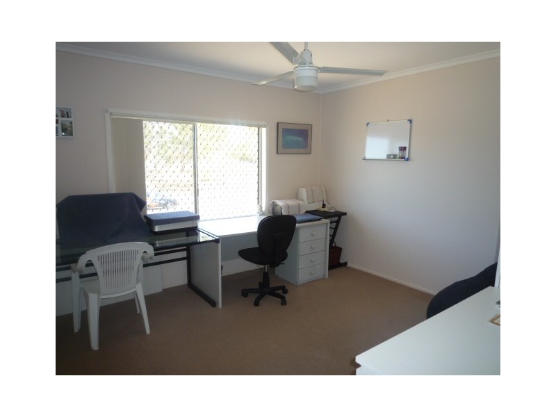 17 Aplin Street, Point Vernon QLD 4655