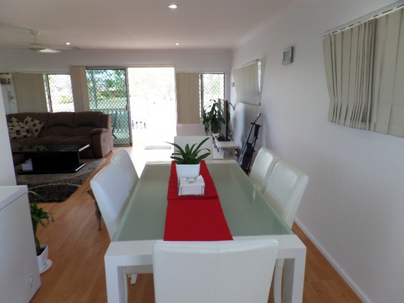 17 Aplin Street, Point Vernon QLD 4655