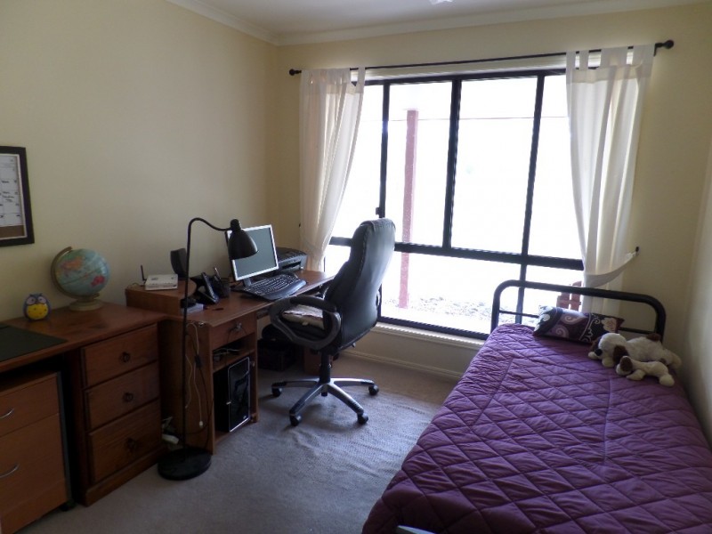 61 Barranjoey Drive, Sunshine Acres QLD 4655