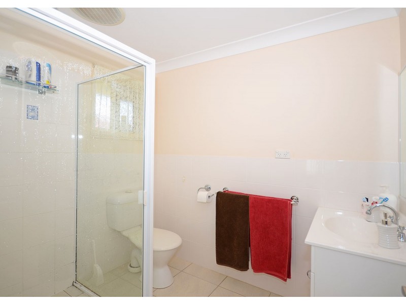 33 Lady Nelson Drive, Eli Waters QLD 4655