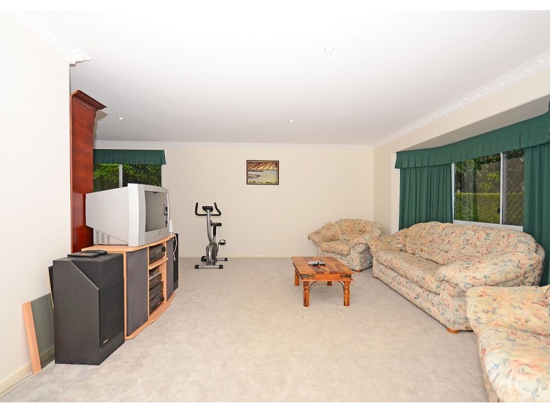 13 Martin Street, Point Vernon QLD 4655