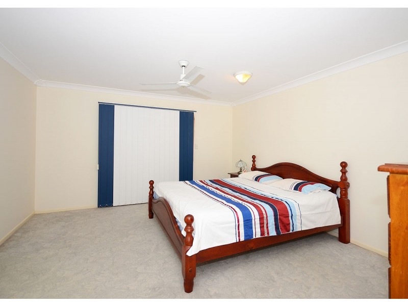 13 Martin Street, Point Vernon QLD 4655