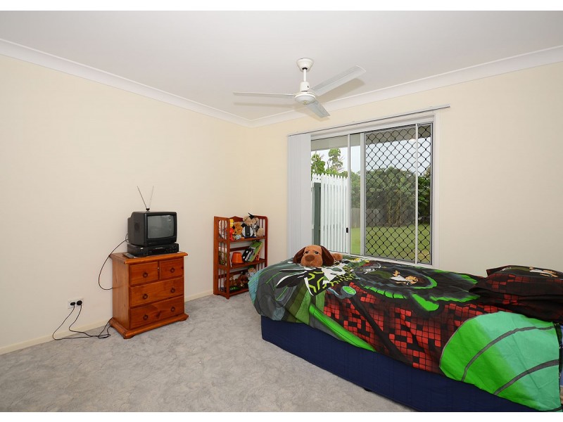 13 Martin Street, Point Vernon QLD 4655