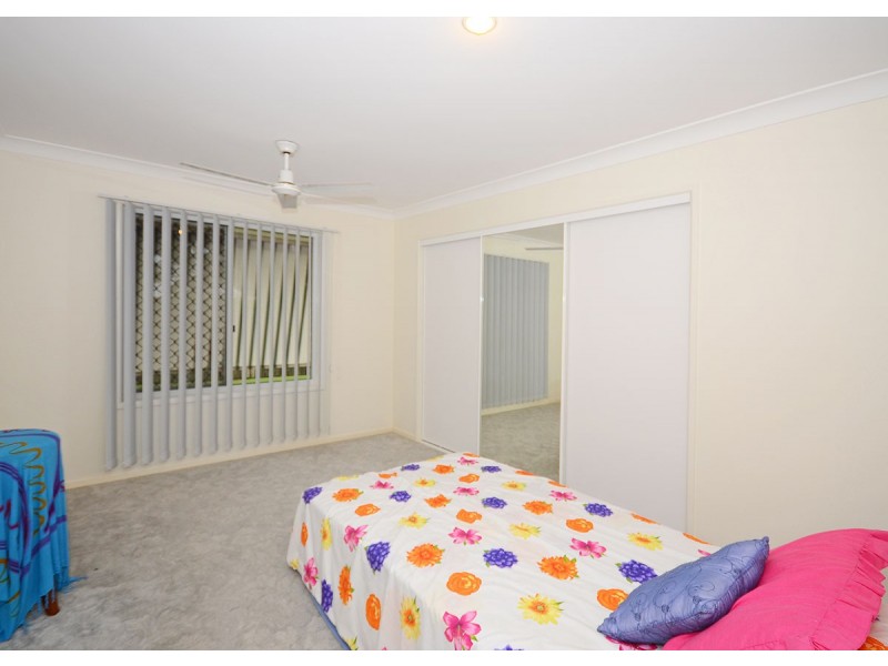 13 Martin Street, Point Vernon QLD 4655