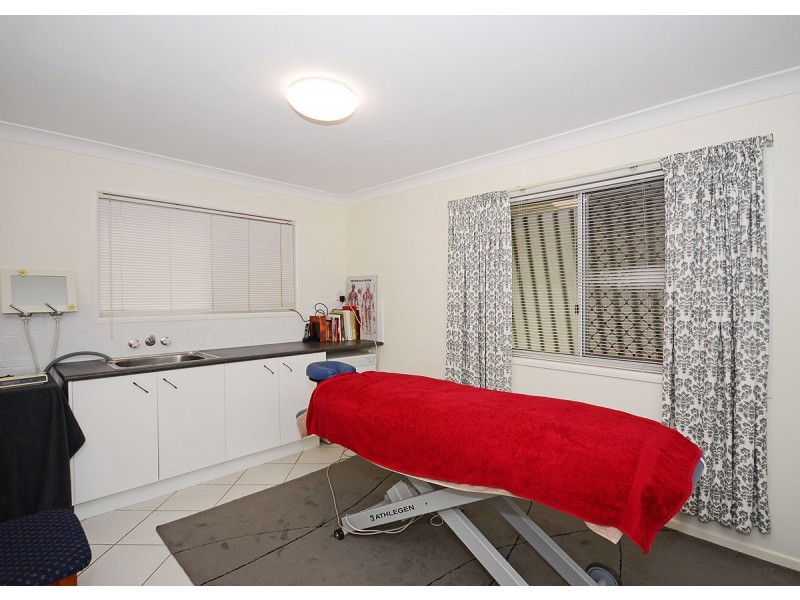 13 Martin Street, Point Vernon QLD 4655