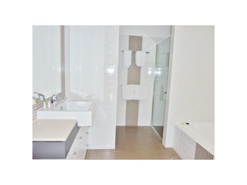 22-136 Pulgul Street, Urangan QLD 4655