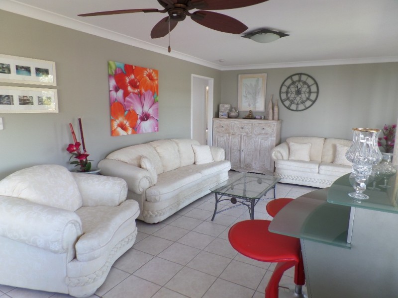 163 Cypress Street, Urangan QLD 4655