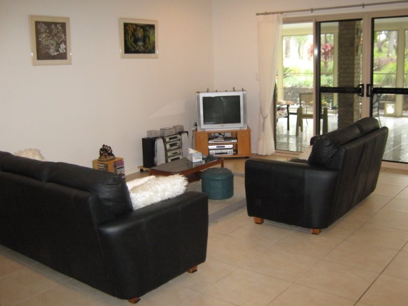 195 Honeyeater Drive, Walligan QLD 4655