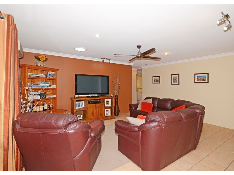 6 Delta Way, Point Vernon QLD 4655