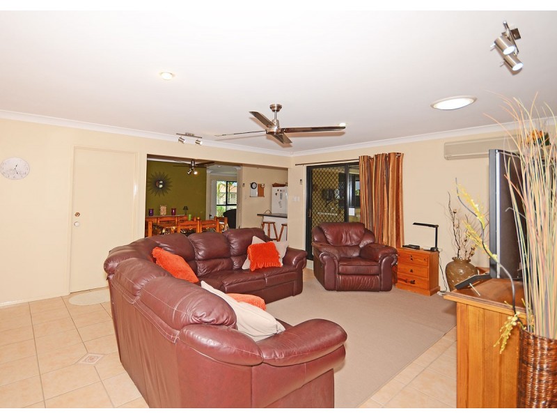 6 Delta Way, Point Vernon QLD 4655